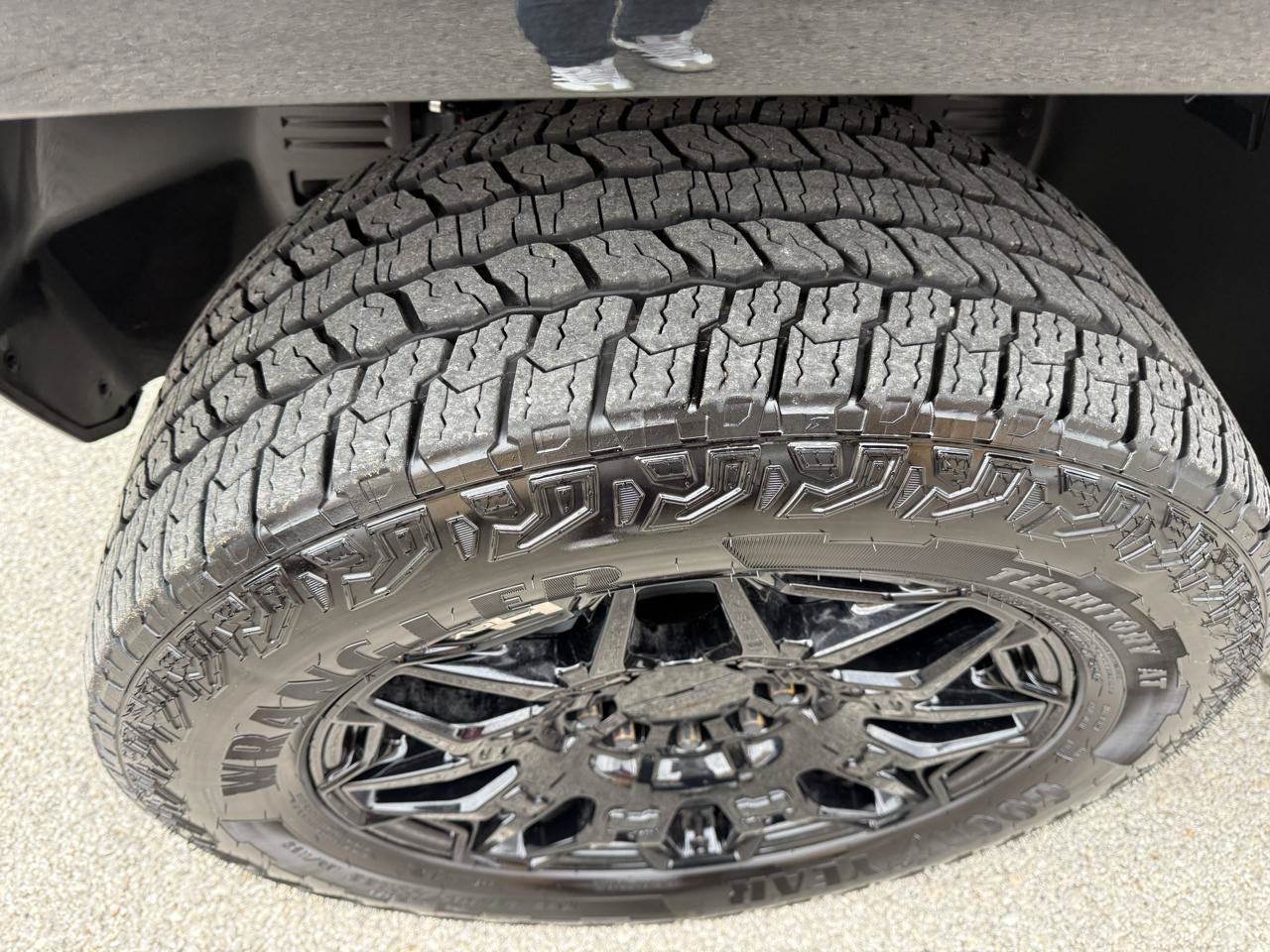 Used 2025 GMC Hummer EV 2X AWD/4WD image 38