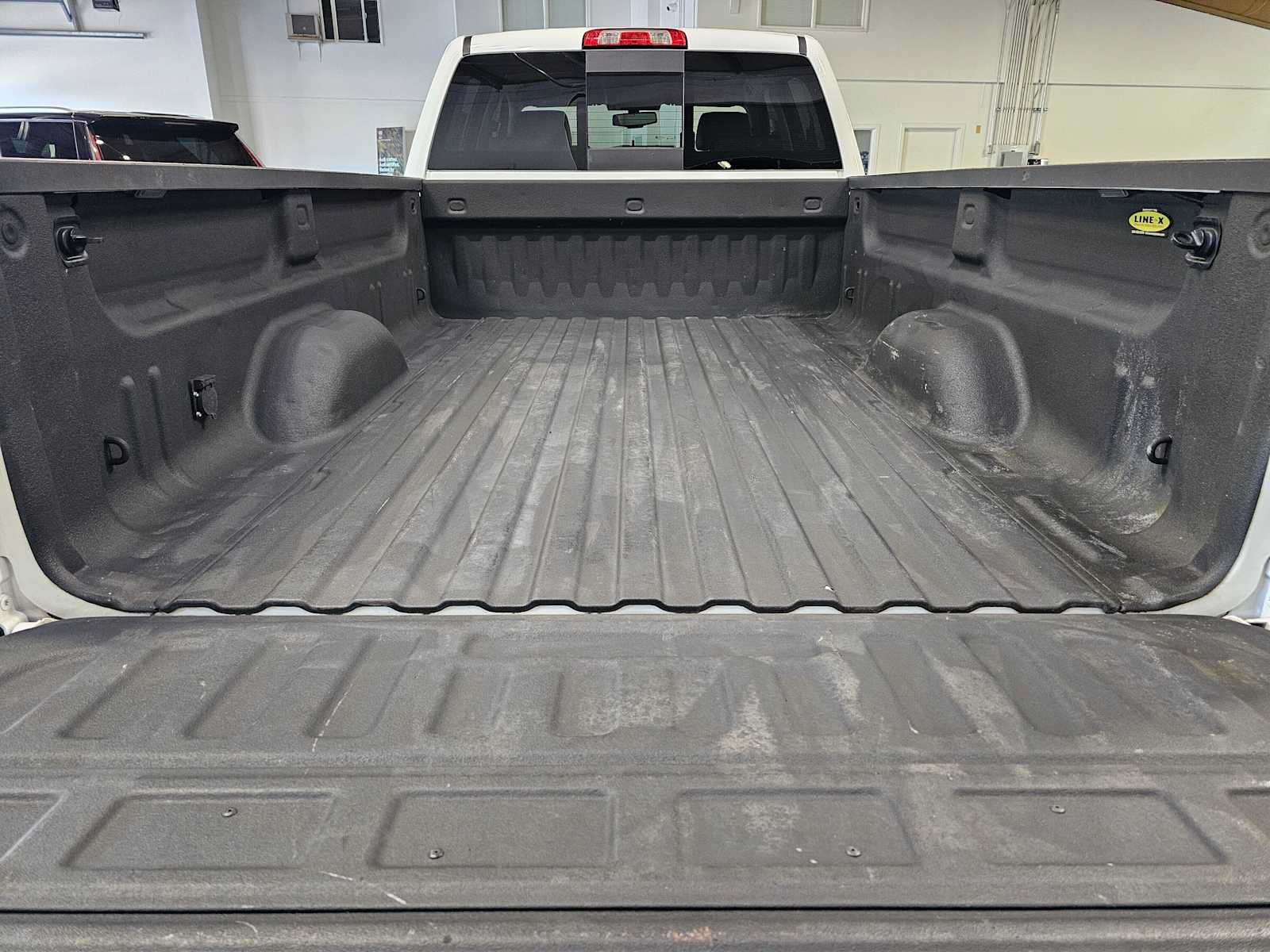 Used 2015 Chevrolet Silverado 3500 LTZ AWD/4WD image 16