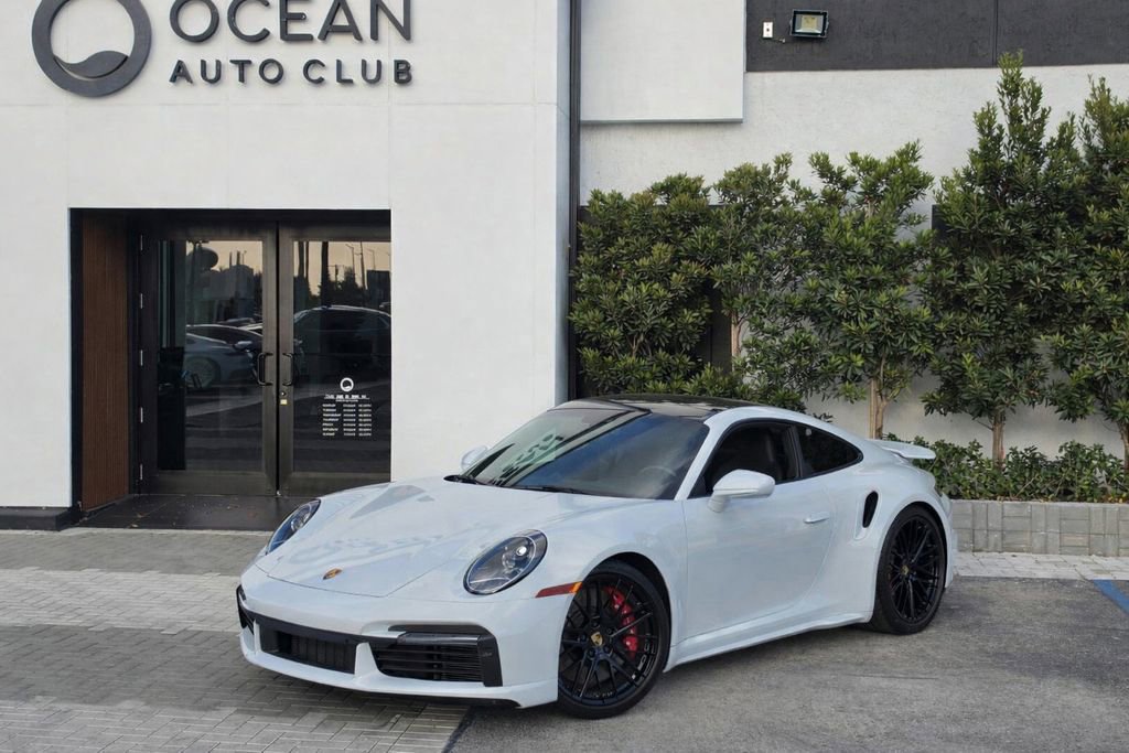 Used 2021 Porsche 911 Turbo image 1