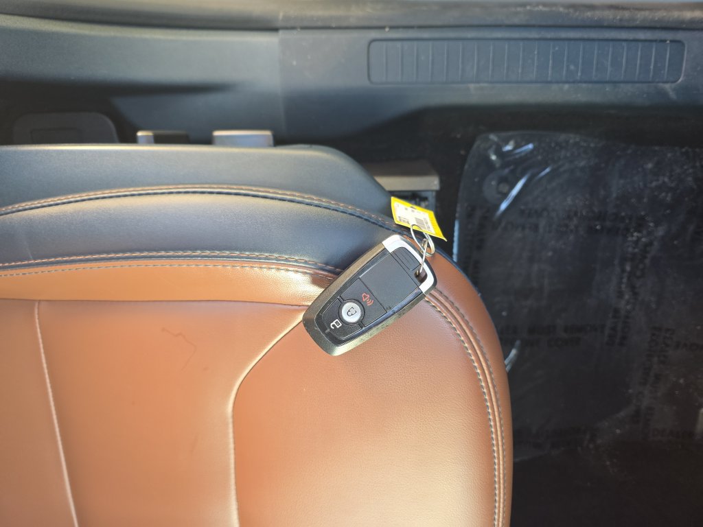 Used 2023 Ford Maverick Lariat FWD image 26