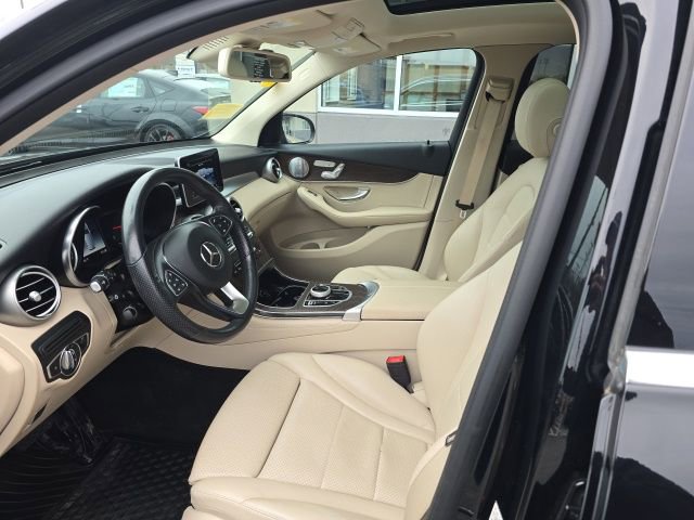 Used 2019 Mercedes-Benz GLC 350e 4MATIC image 12