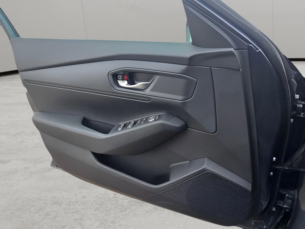 Used 2025 Honda Accord LX image 17