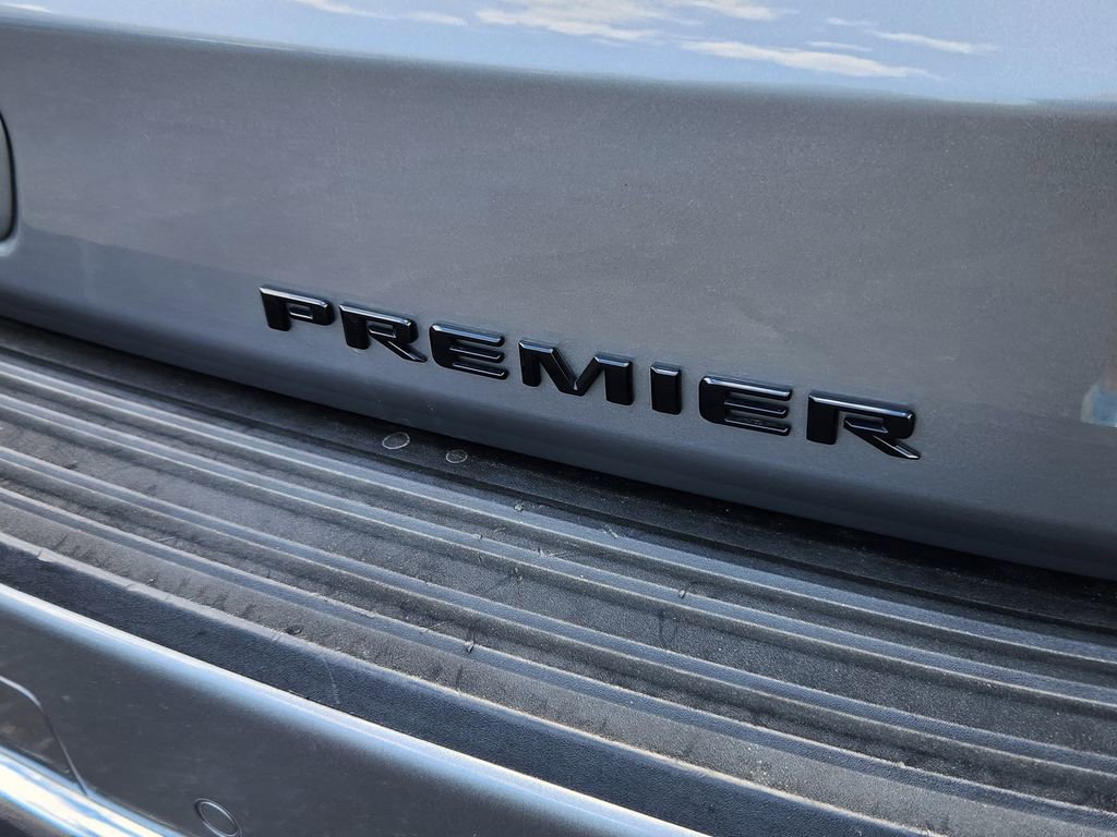Used 2023 Chevrolet Tahoe Premier AWD/4WD image 33