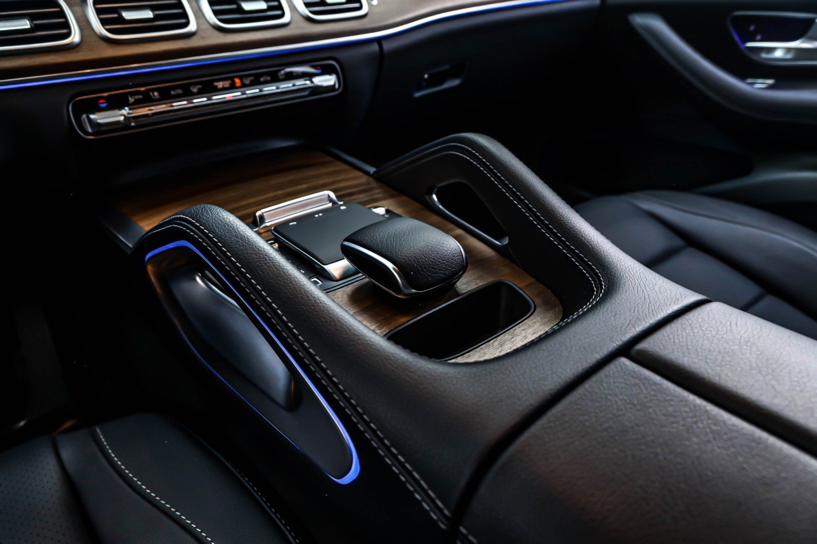 Certified 2025 Mercedes-Benz GLE 350 4MATIC image 6