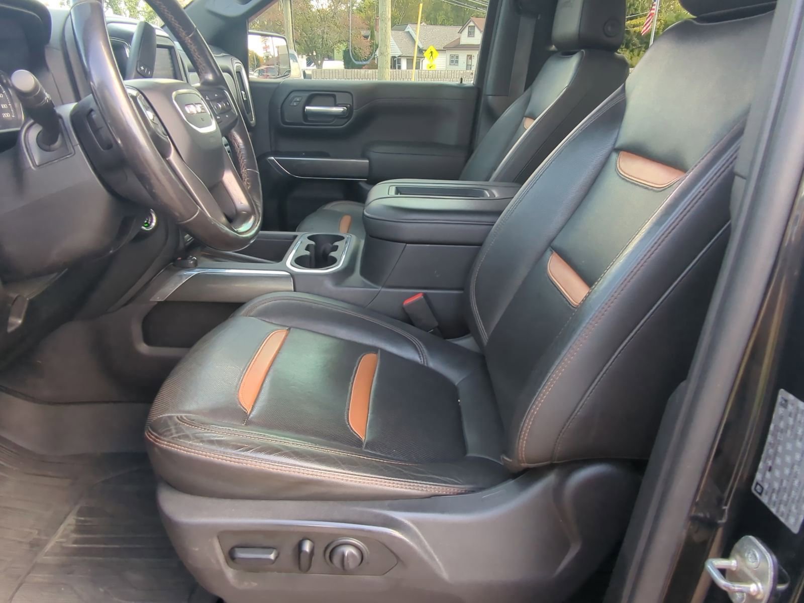 Used 2019 GMC Sierra 1500 AT4 image 17