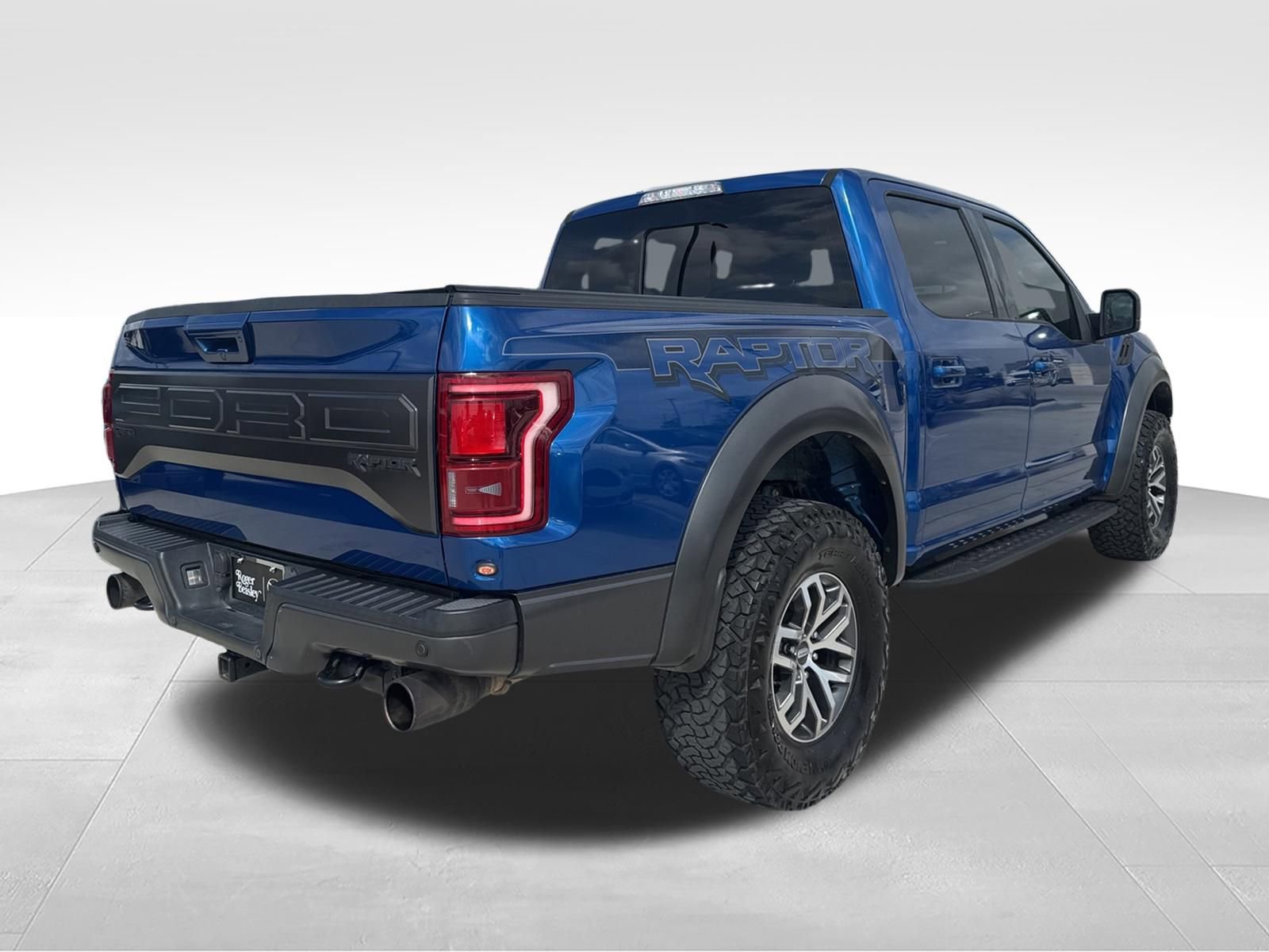 Used 2017 Ford F150 Raptor w/ Equipment Group 802A Luxury AWD/4WD image 5