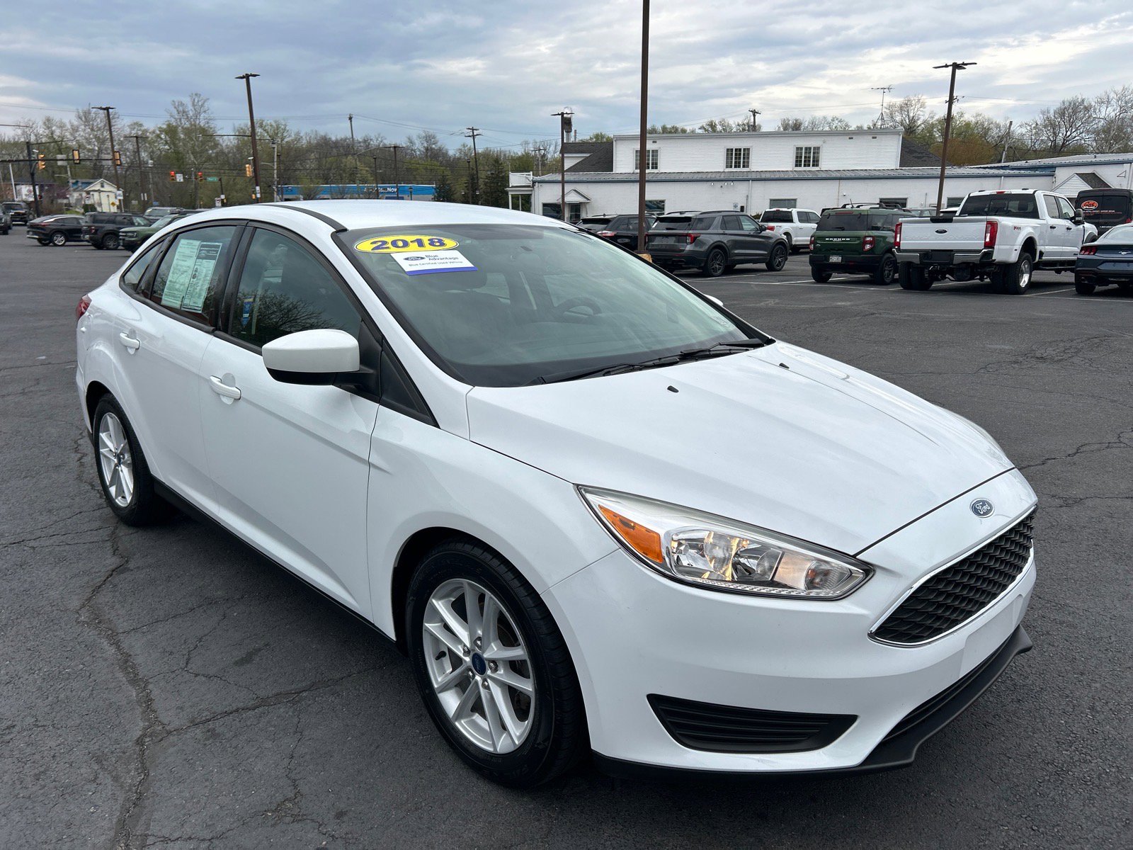 Certified 2018 Ford Focus SE image 18