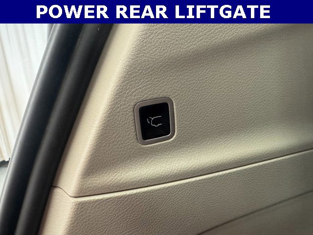 Used 2024 Chrysler Pacifica Limited image 33