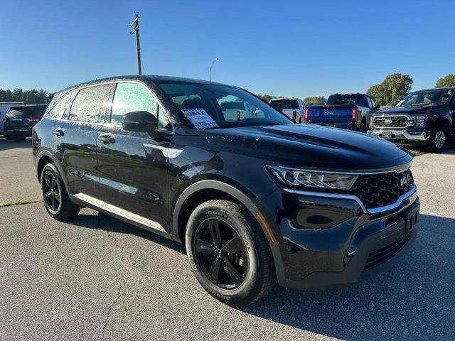 Used 2023 Kia Sorento LX image 7