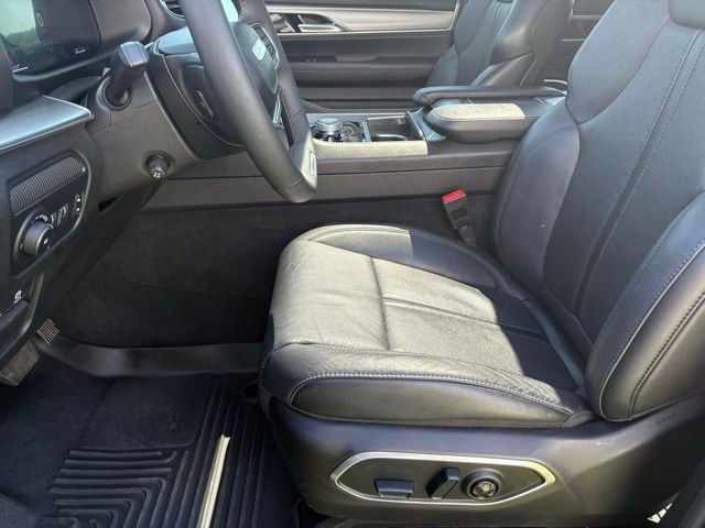 Used 2024 Jeep Wagoneer Series II AWD/4WD image 10