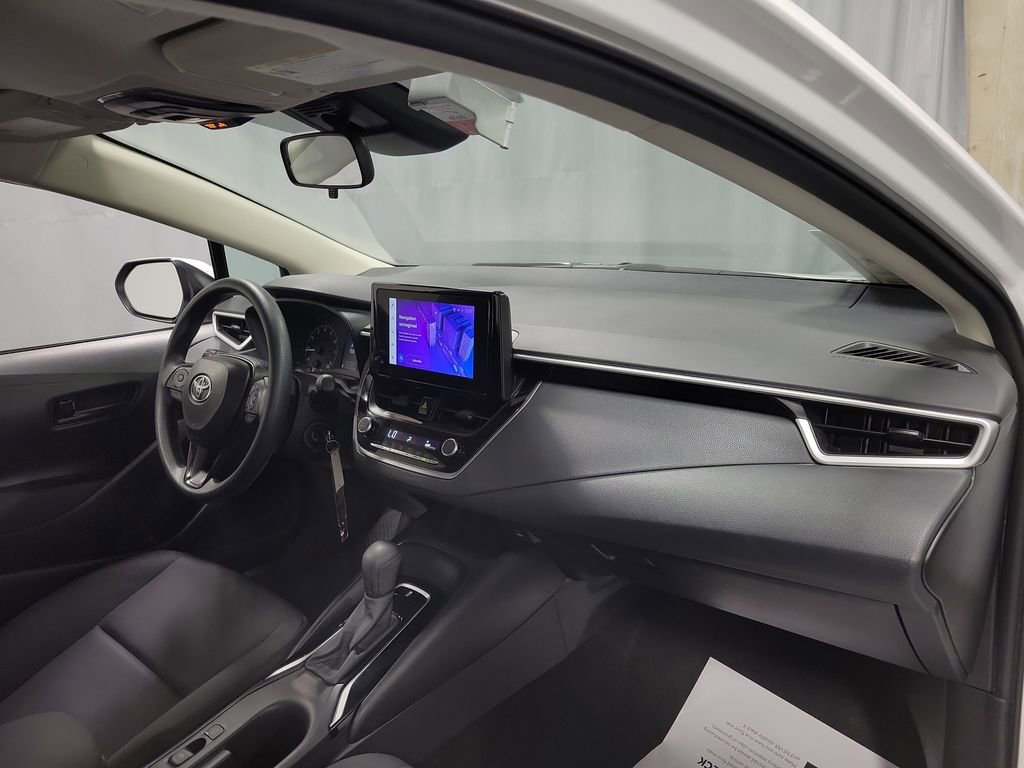 Used 2025 Toyota Corolla LE FWD image 26