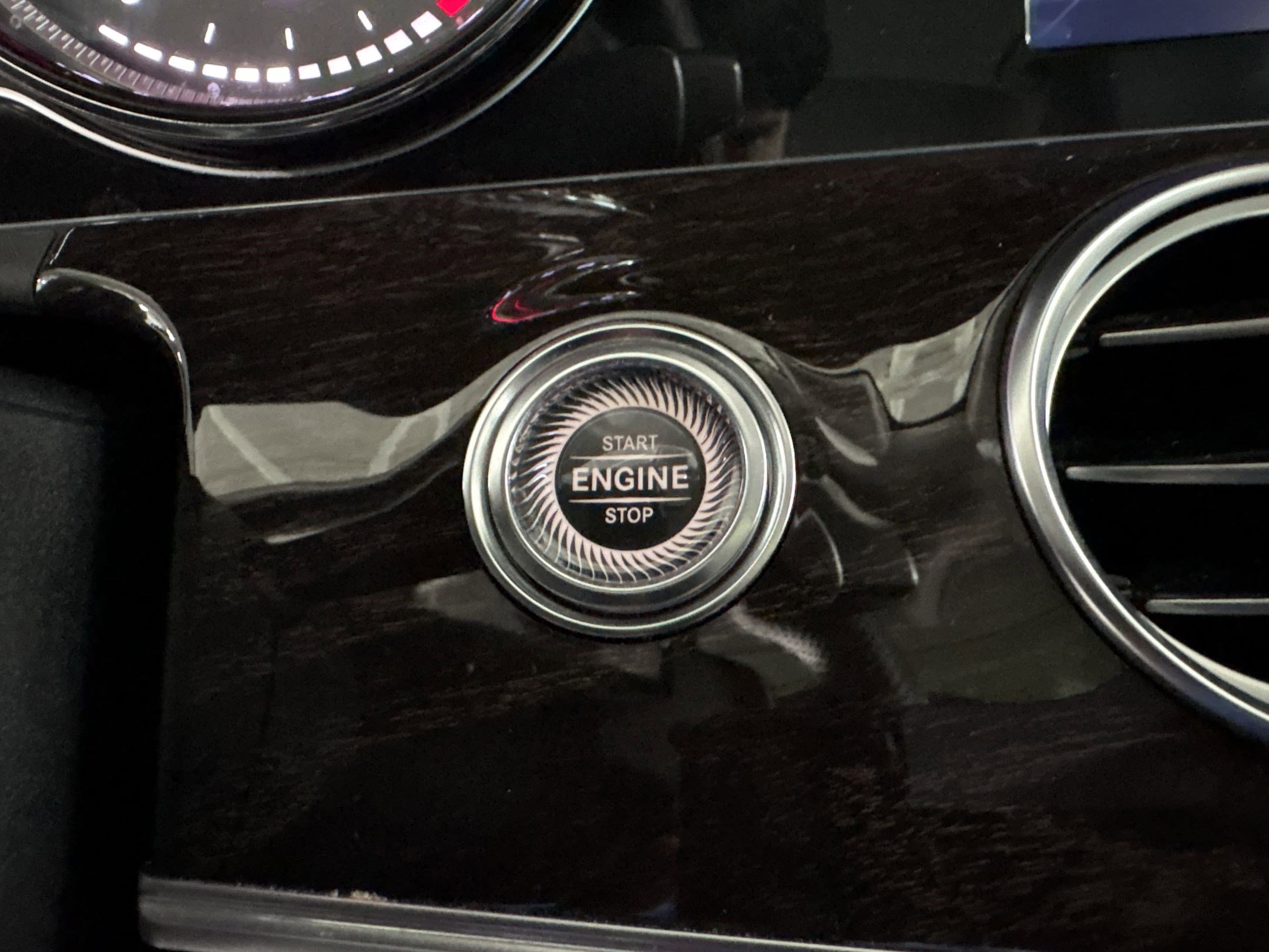 Certified 2018 Mercedes-Benz E 300 image 27