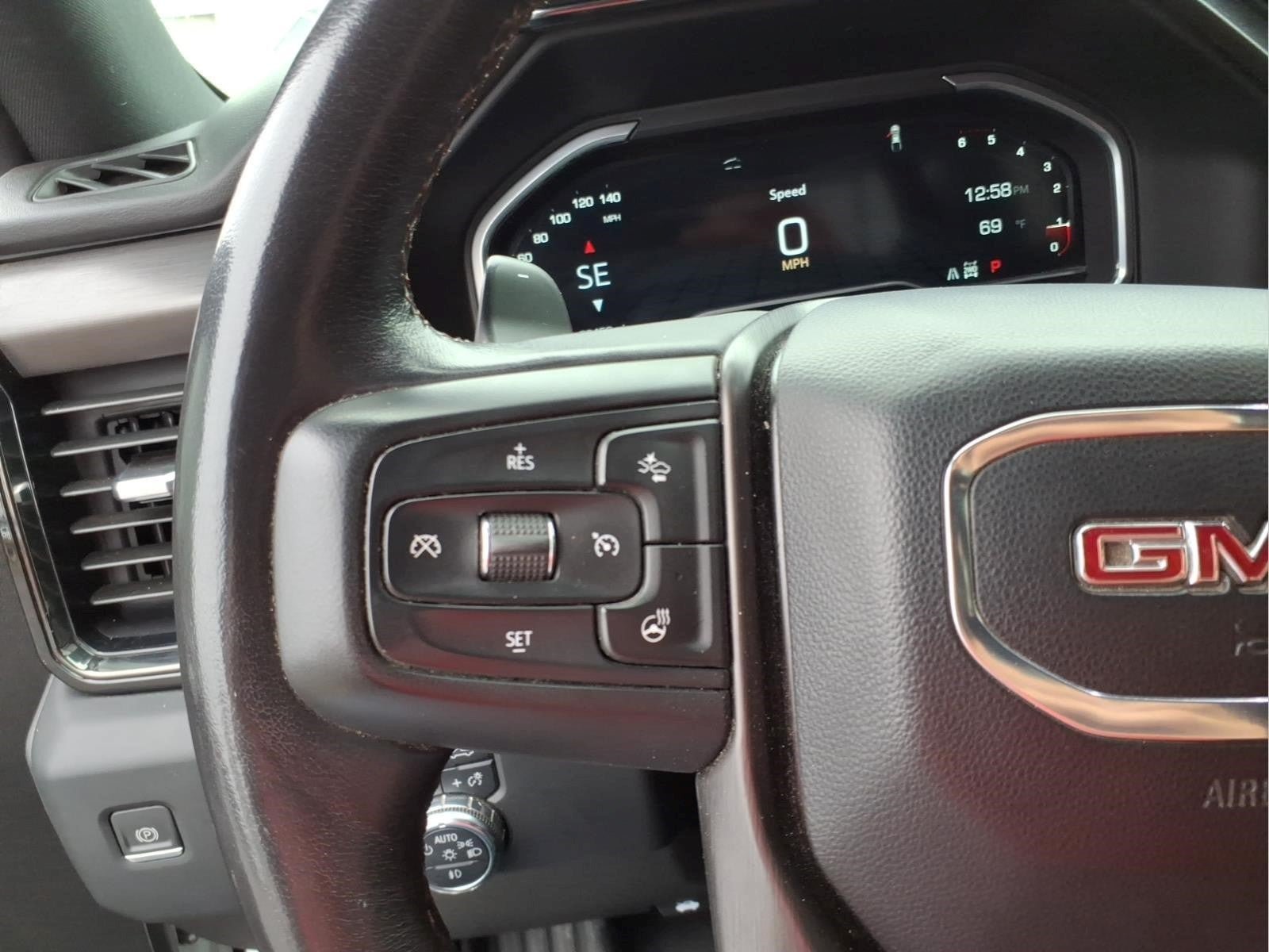 Used 2022 GMC Sierra 1500 AT4 w/ AT4 Preferred Package AWD/4WD image 15