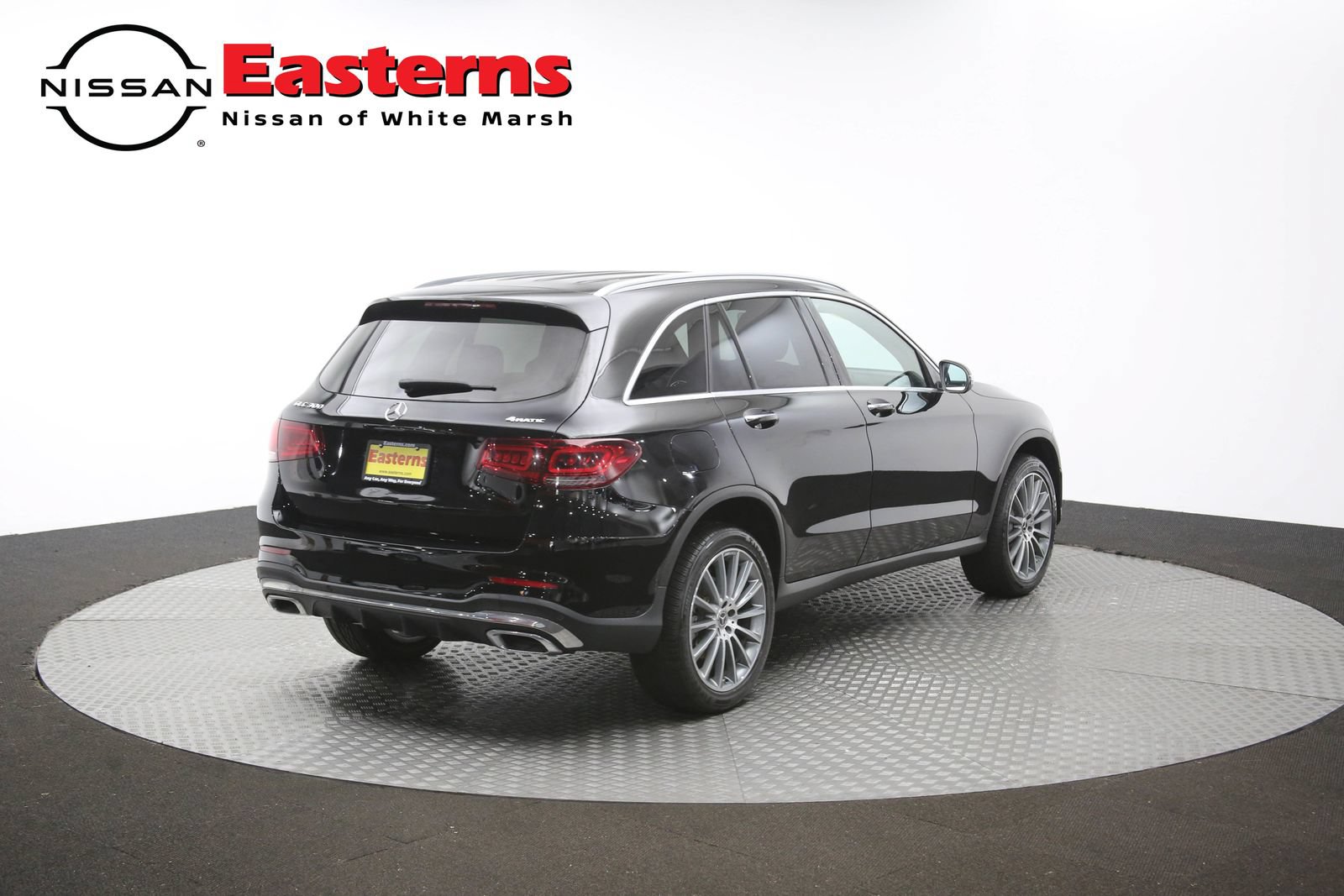 Used 2022 Mercedes-Benz GLC 300 4MATIC w/ AMG Line image 42