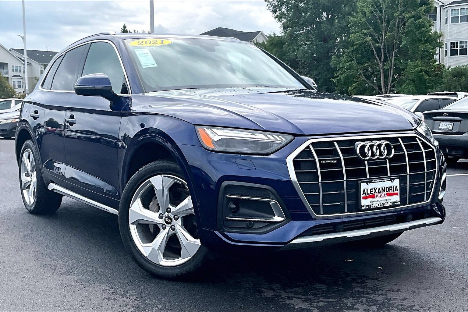 Used 2021 Audi Q5 Prestige w/ Prestige Package AWD/4WD image 2