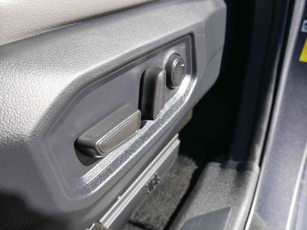 Used 2022 Toyota Tundra Limited image 28