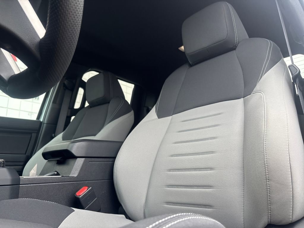 Used 2024 Toyota Tacoma TRD Sport w/ TRD Sport Upgrade Package image 9