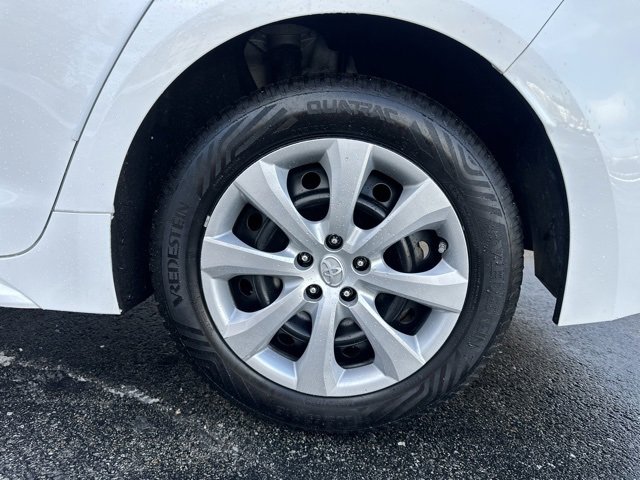 Used 2021 Toyota Corolla LE w/ Carpet Mat Package (TMS) image 25