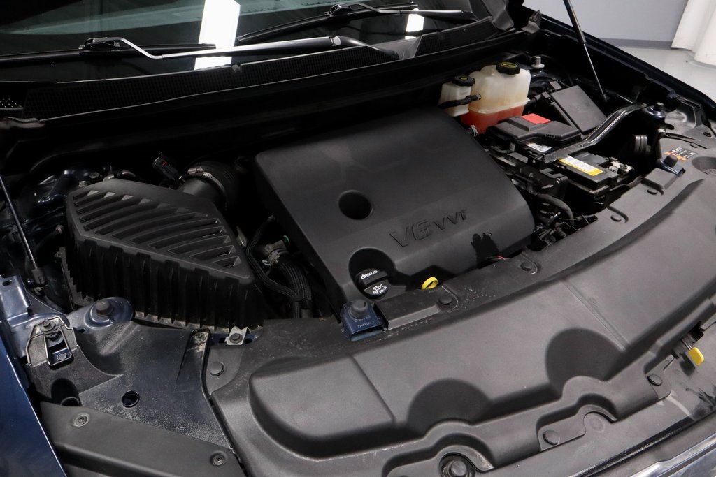 Used 2023 Chevrolet Traverse LT image 15