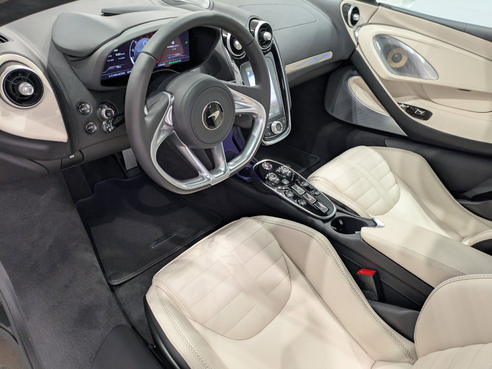 New 2025 McLaren GTS image 7