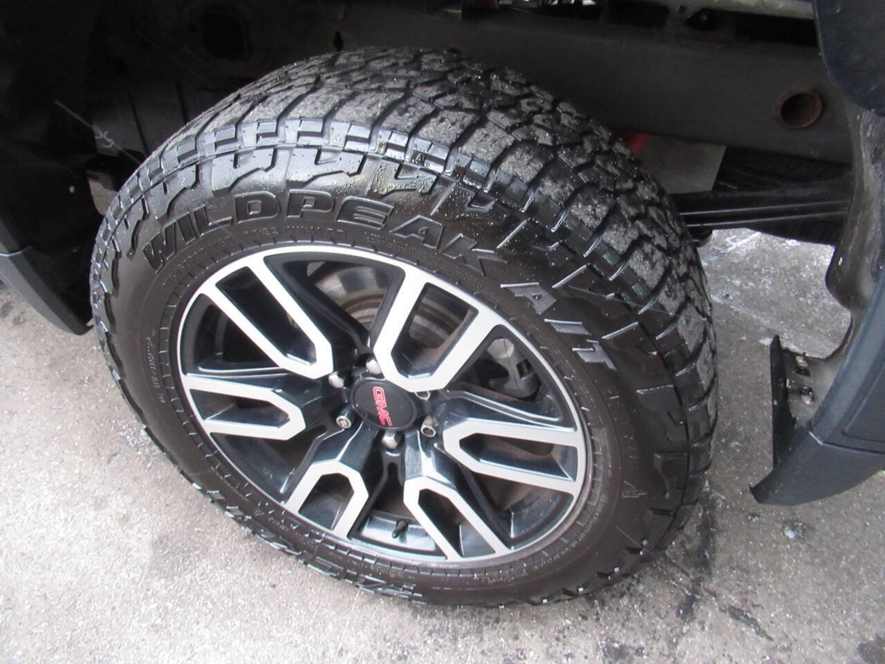 Used 2020 GMC Sierra 1500 AT4 image 14
