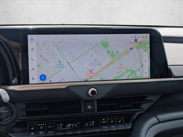 Used 2024 Toyota Crown Limited image 19