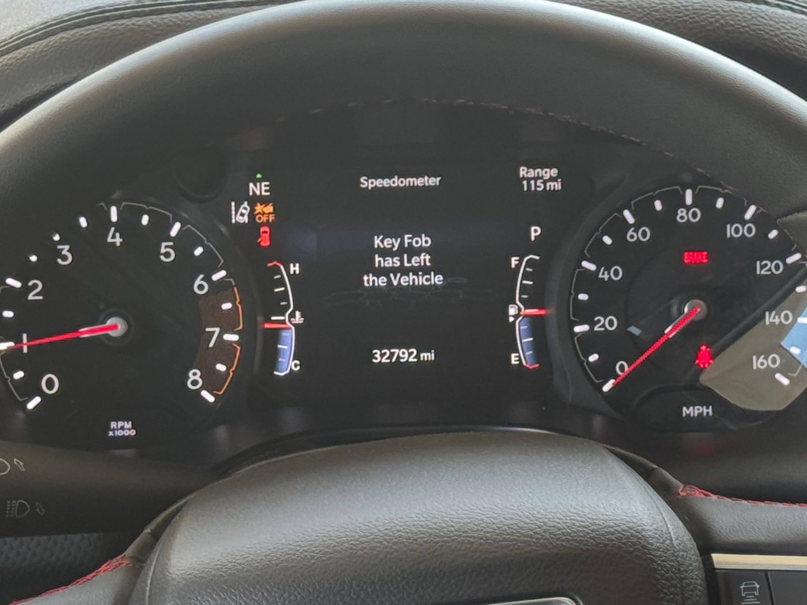 Used 2025 Jeep Compass Trailhawk AWD/4WD image 38