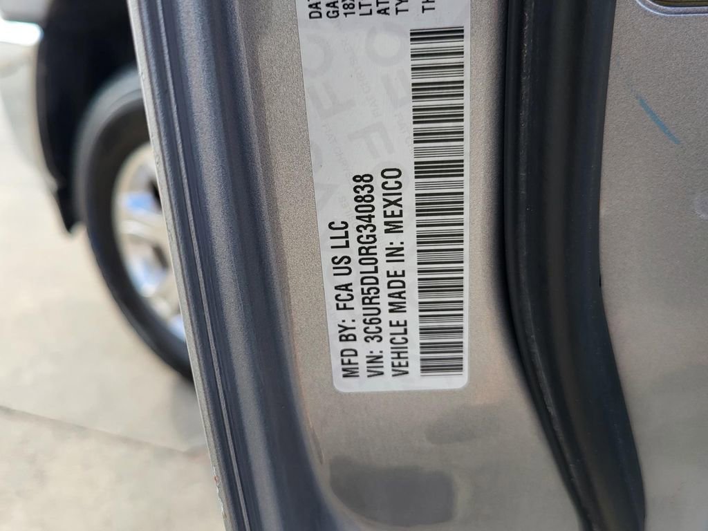 Used 2024 RAM 2500 Big Horn AWD/4WD image 34
