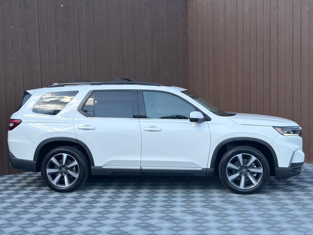 Used 2024 Honda Pilot Elite image 14