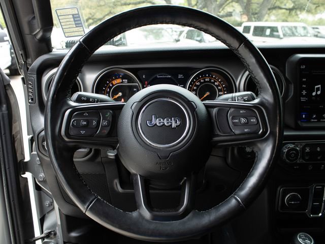 Used 2021 Jeep Gladiator Willys image 16