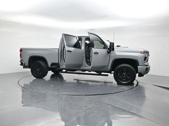 Used 2024 Chevrolet Silverado 2500 LTZ w/ LTZ Plus Package image 50