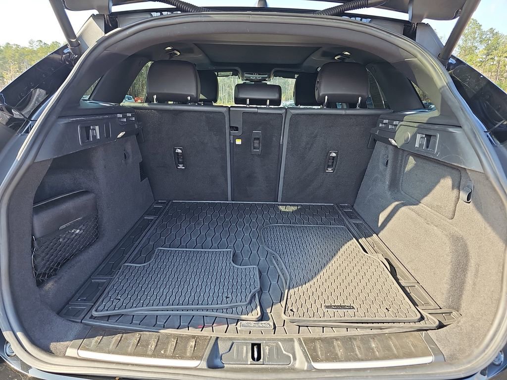 Used 2023 Jaguar F-PACE S image 15