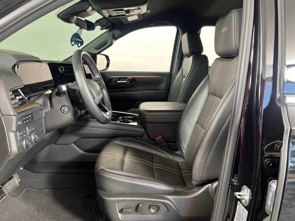 Certified 2025 Chevrolet Tahoe High Country AWD/4WD image 21