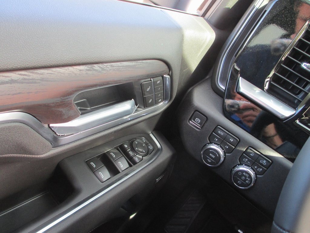 New 2026 GMC Sierra 2500 SLT w/ SLT Premium Package image 21