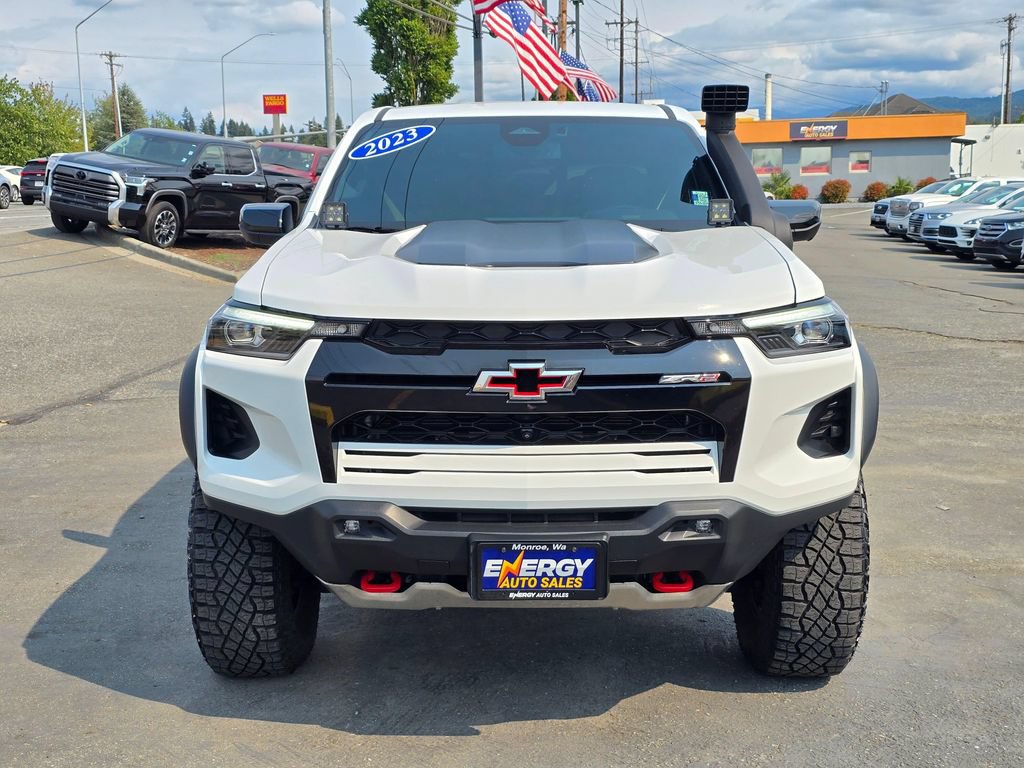 Used 2023 Chevrolet Colorado ZR2 w/ ZR2 Convenience Package III AWD/4WD image 2