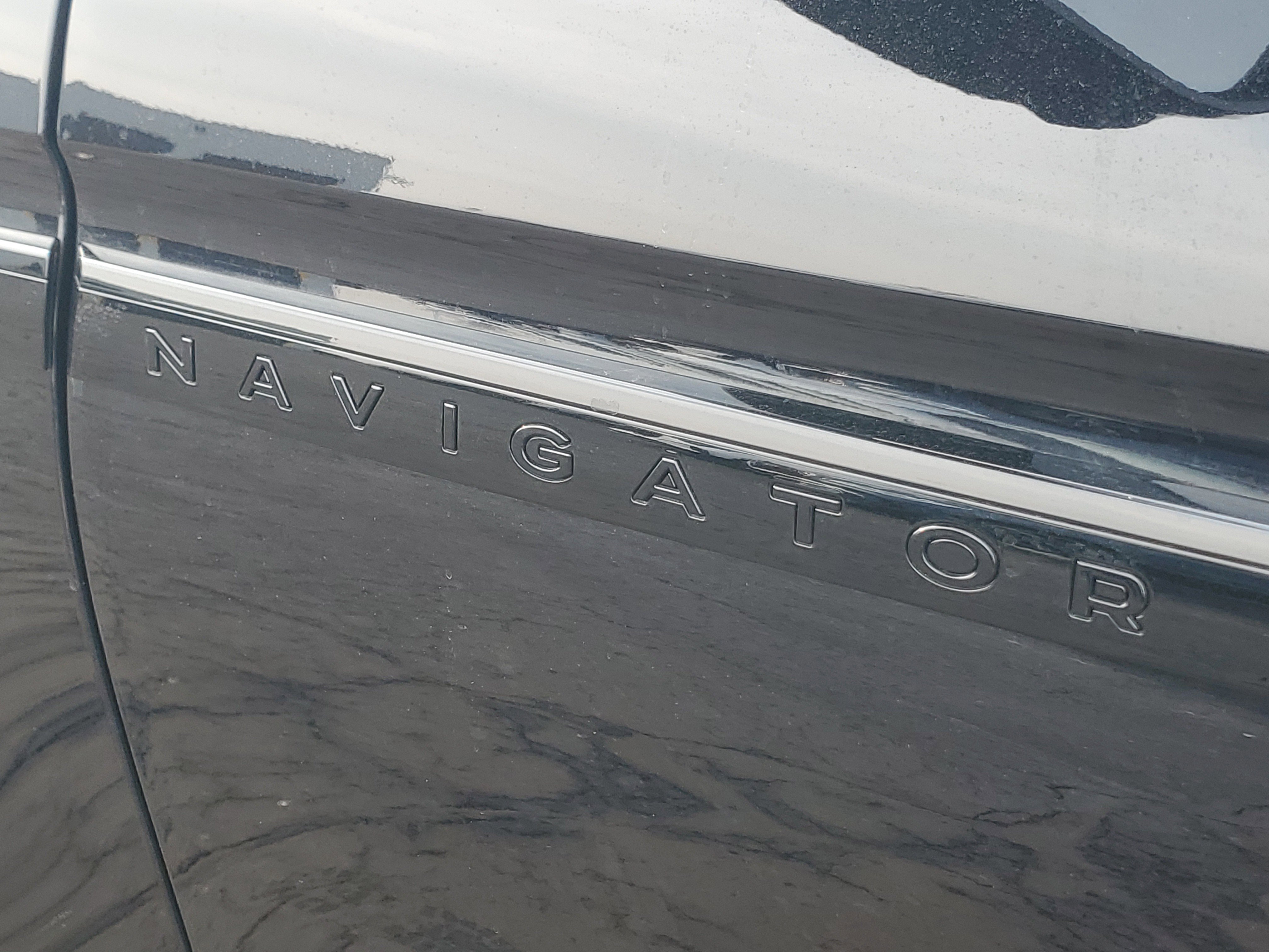 New 2025 Lincoln Navigator Reserve w/ Jet Appearance Package image 7