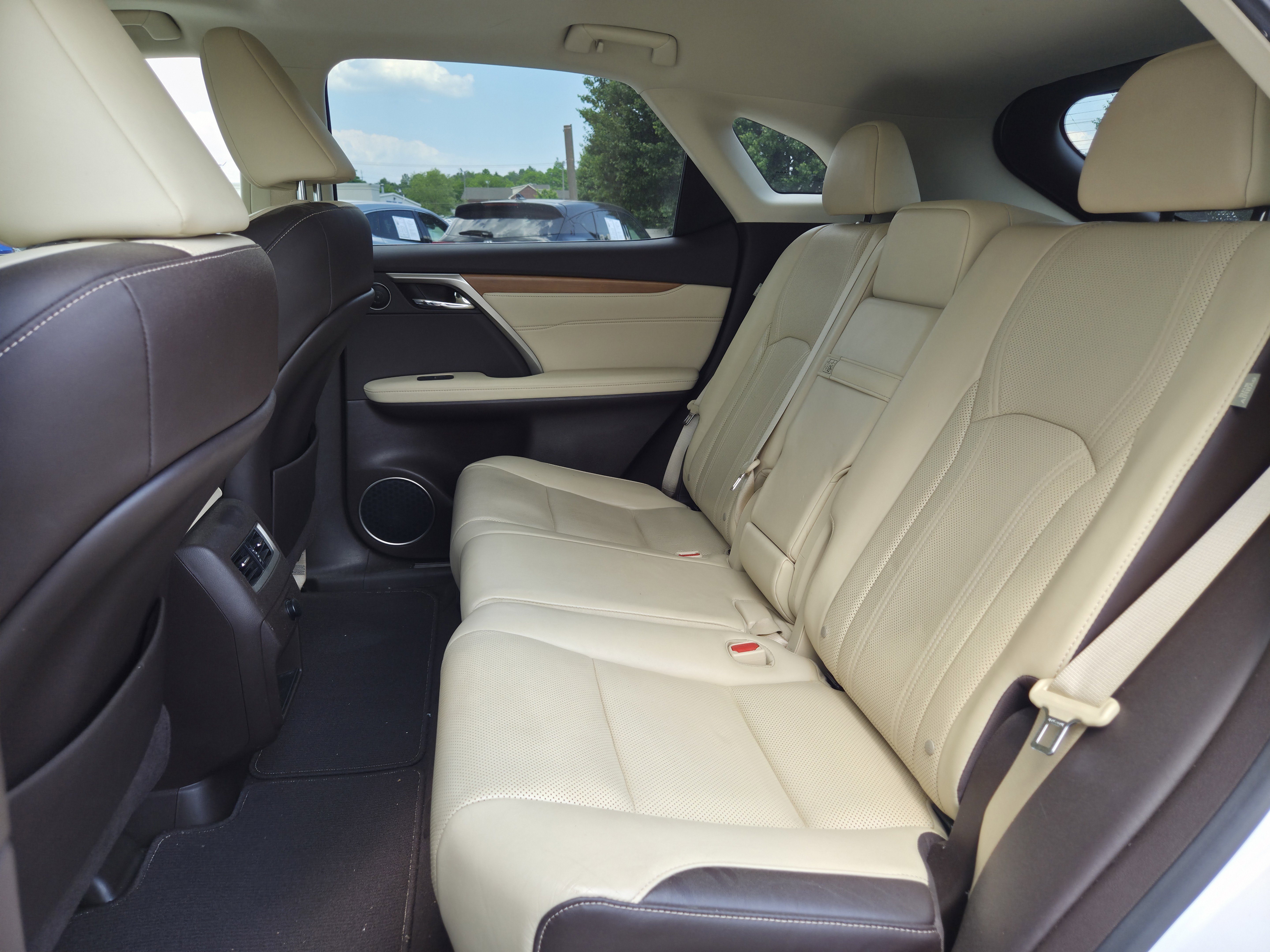 Used 2016 Lexus RX 350 FWD w/ Premium Package image 5