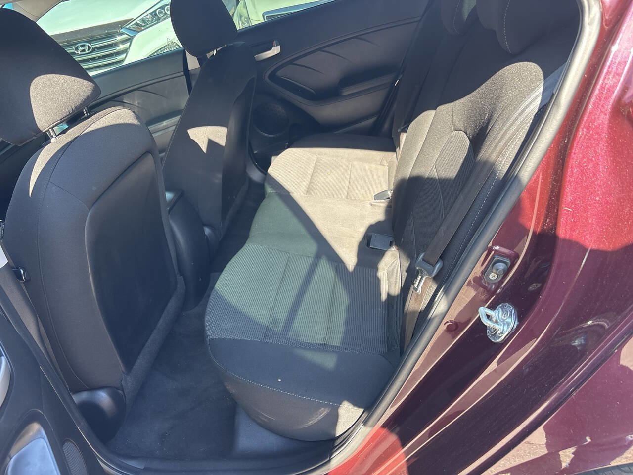 Used 2018 Kia Forte LX FWD image 12
