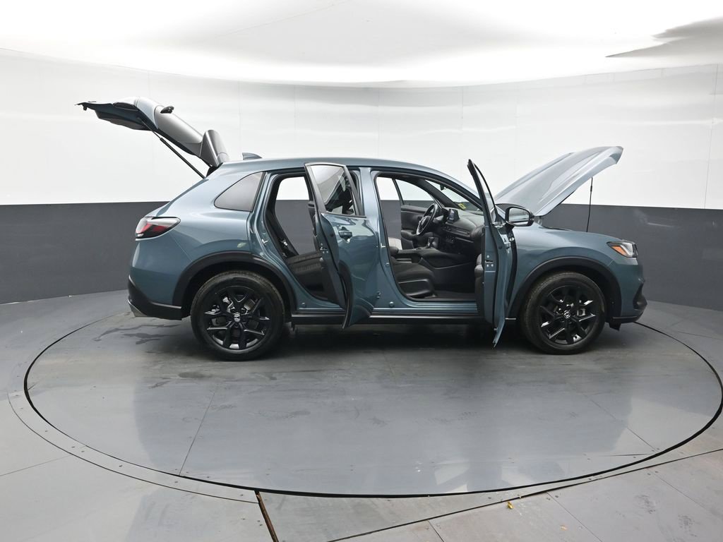 Certified 2025 Honda HR-V Sport image 47