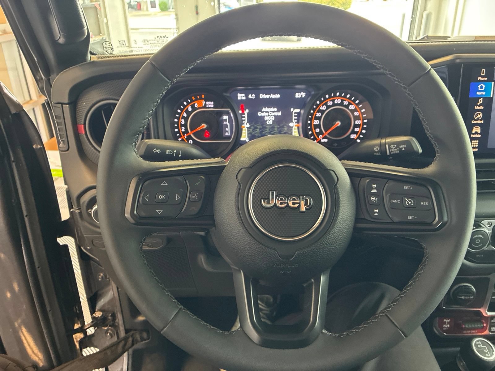 Used 2026 Jeep Wrangler Unlimited Rubicon AWD/4WD image 16