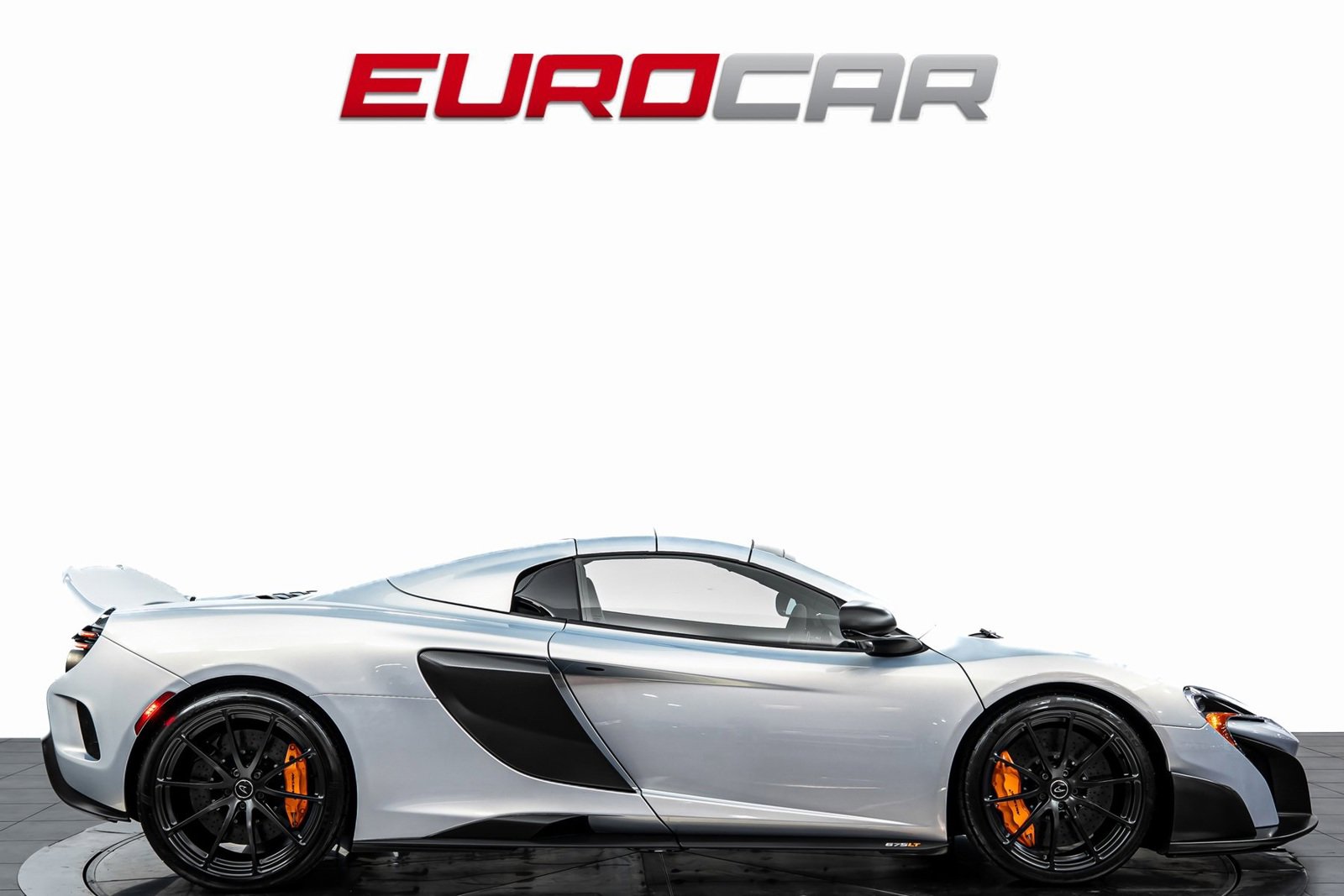 Used 2016 McLaren 675LT Spider image 8