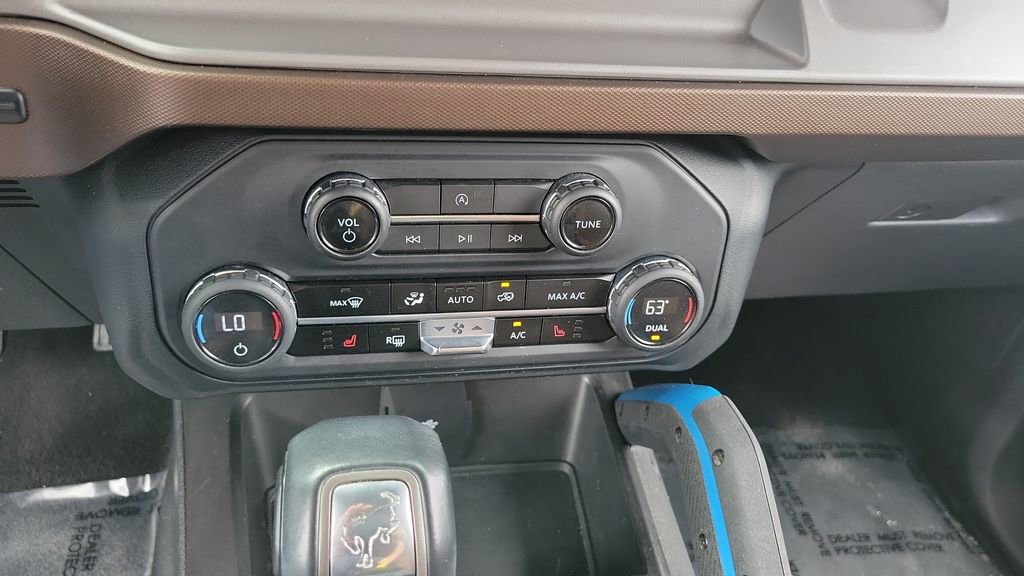 Used 2023 Ford Bronco Outer Banks image 18