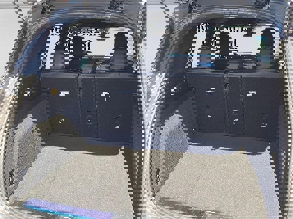 New 2025 Mercedes-Benz GLE 450e 4MATIC image 12