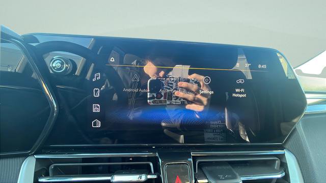 Used 2025 Chevrolet TrailBlazer LT AWD/4WD image 15