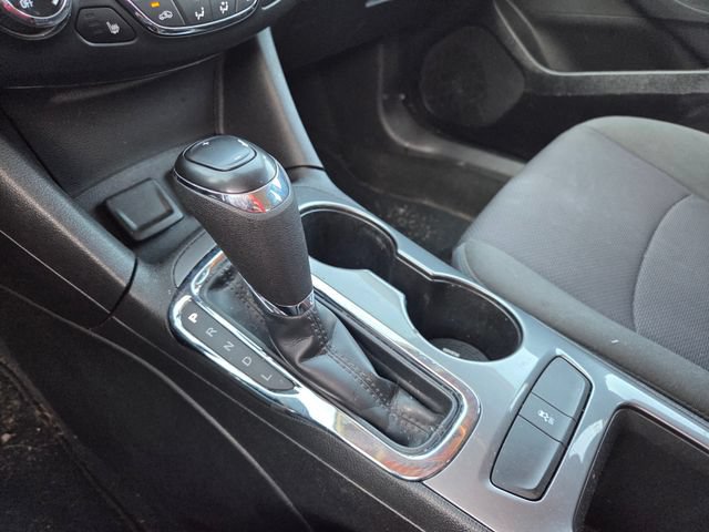 Used 2018 Chevrolet Cruze LT w/ Convenience Package FWD image 17