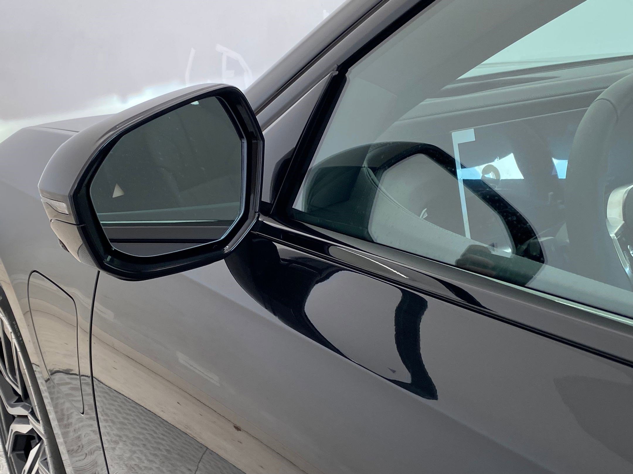 New 2026 BMW 750e xDrive w/ Premium Package image 23