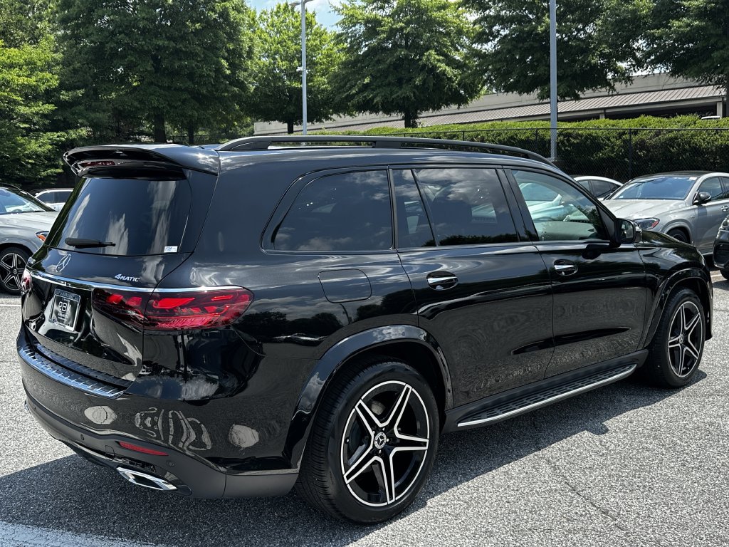 Certified 2026 Mercedes-Benz GLS 450 4MATIC w/ AMG Line Exterior image 8