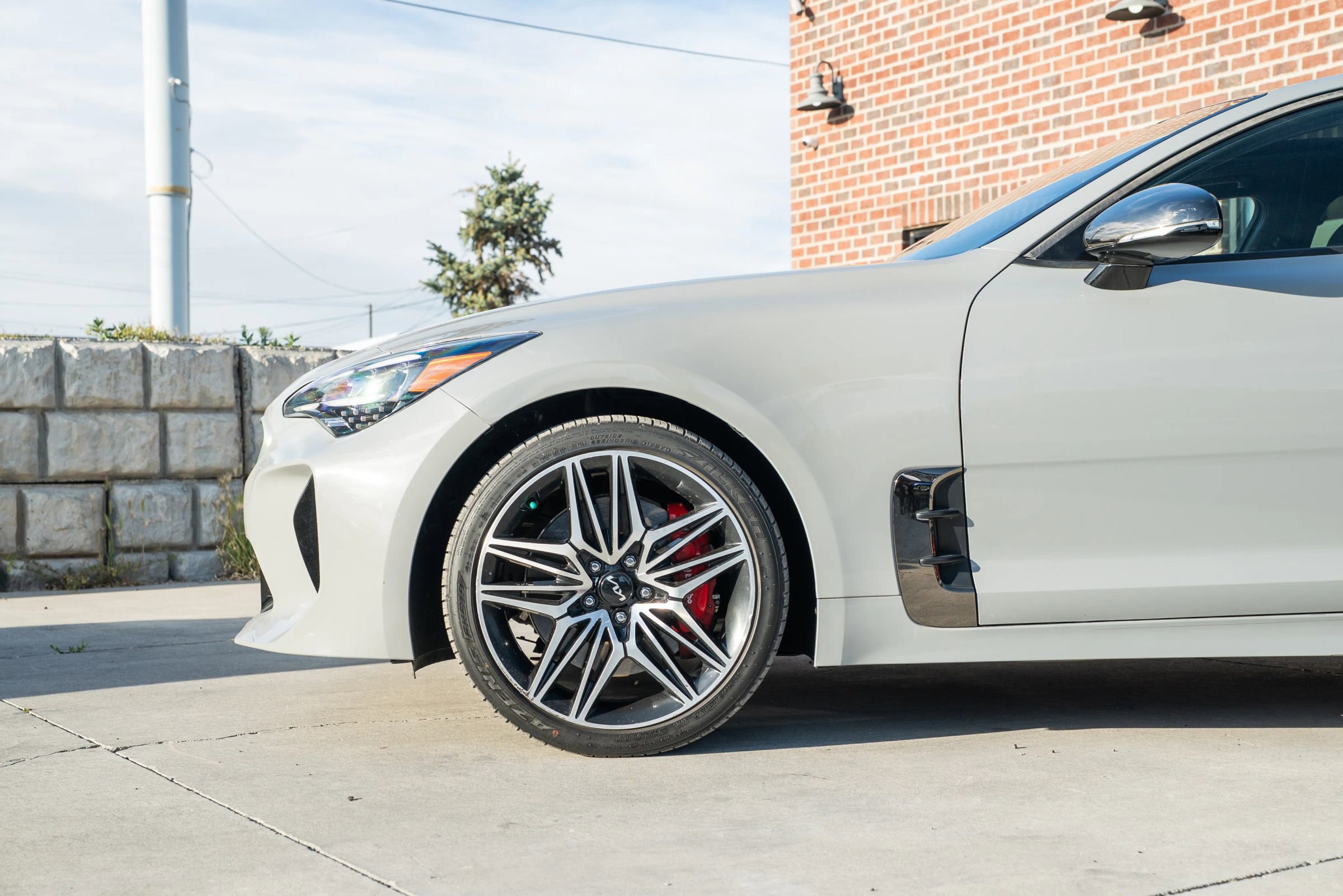 Used 2022 Kia Stinger GT1 RWD image 4