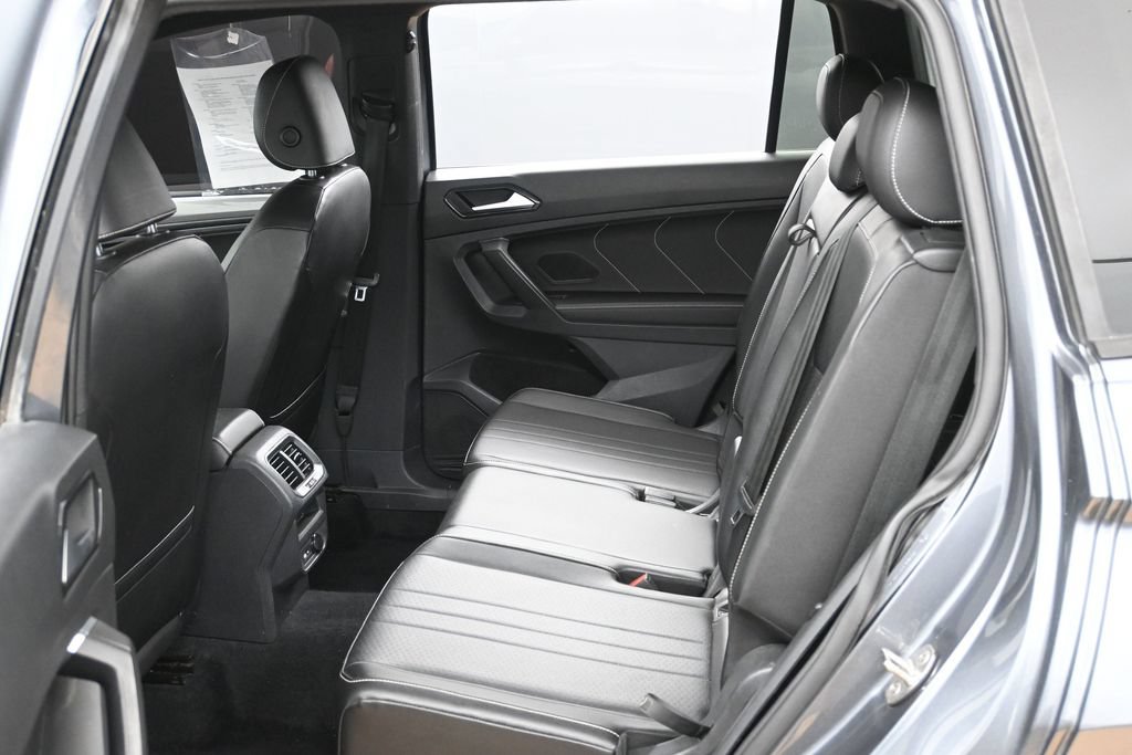 Used 2022 Volkswagen Tiguan SE R-Line FWD image 21