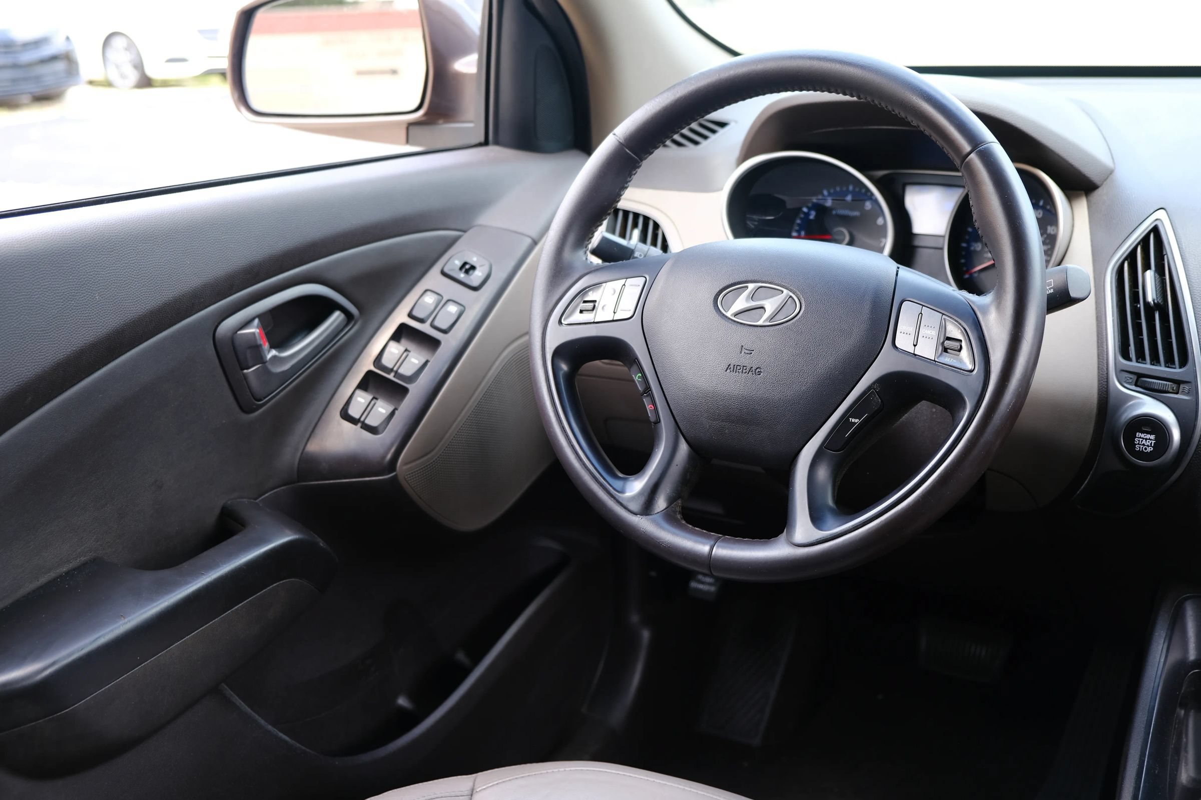 Used 2014 Hyundai Tucson Limited w/ Technology Package 02 FWD image 24